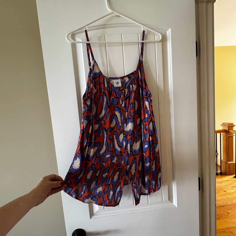 Chic Women's Multicolor Patterned Top - Picture 3 of 3